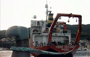 La nave oceano nel porto di Vibo