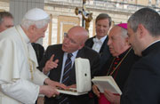 La delegazione dal Papa
