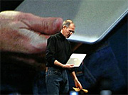 Steve Jobs presenta Mac Book Air